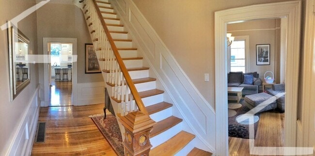Photo - Charming 4 bedroom-No Broker Fee