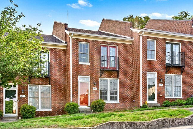 Photo - Pet Friendly Condo Downtown!