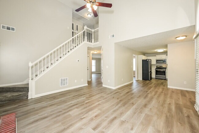 Photo - 2092 Wedgewood Dr