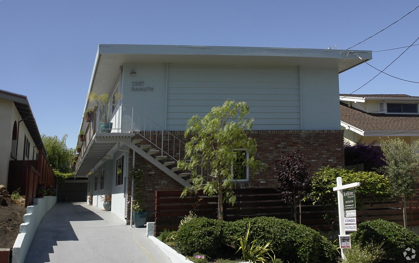 Photo - 2207 Damuth St