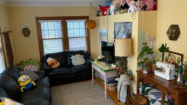 Photo - 319 7th Ave SE