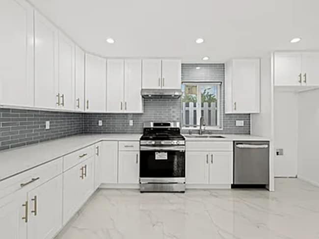 Photo - 10924 Woodward Ave