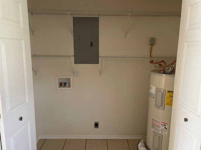 Photo - 485 Yorktown Dr Unit A