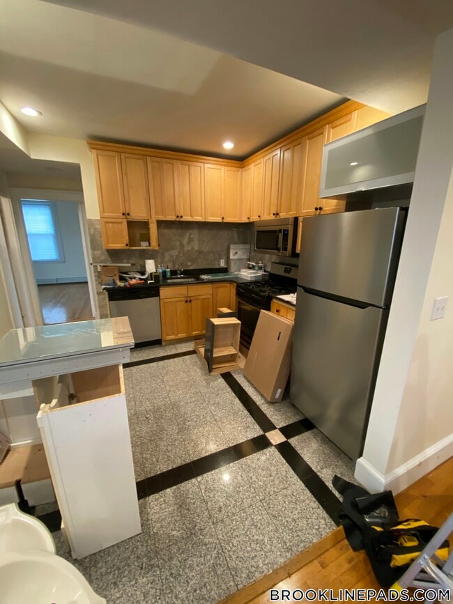 Photo - 69 Babcock St Unit 6