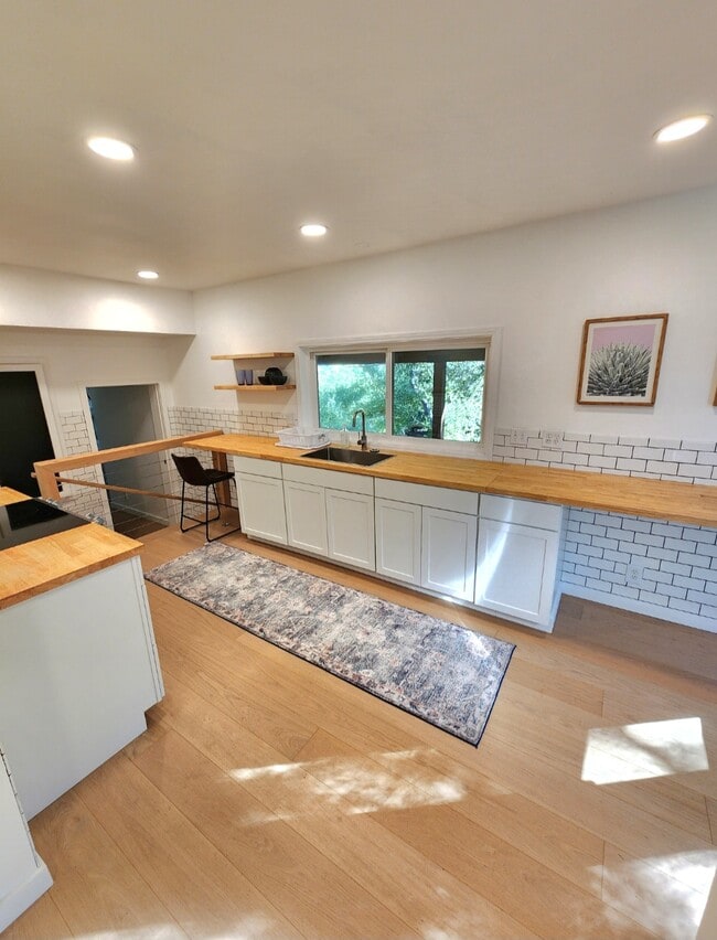 Photo - 380 Box Canyon Rd