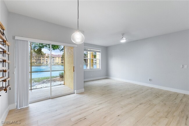 Building Photo - 4620 St Croix Ln Unit 917