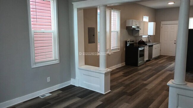 Photo - 624 S 38th St