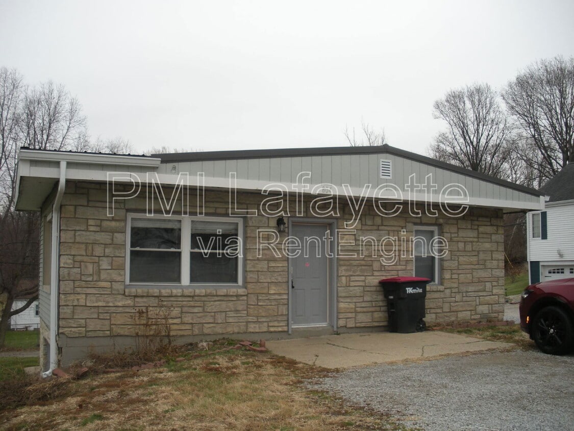 Photo - 804 E Main St