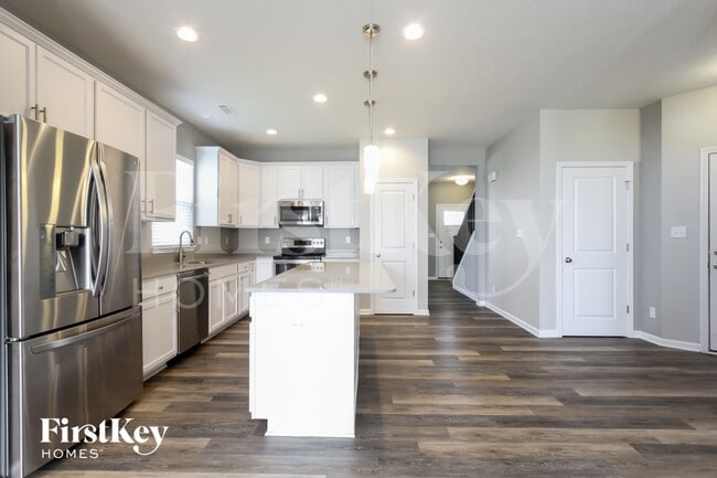 Photo - 8044 Borland Dr