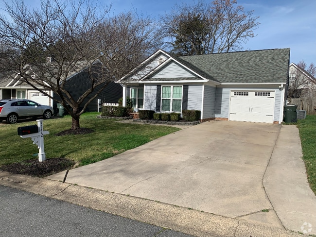 Building Photo - 3352 Chadbury Dr NW Rental