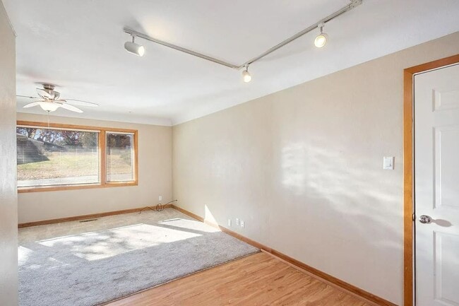 Photo - 3306 14th Ave SE