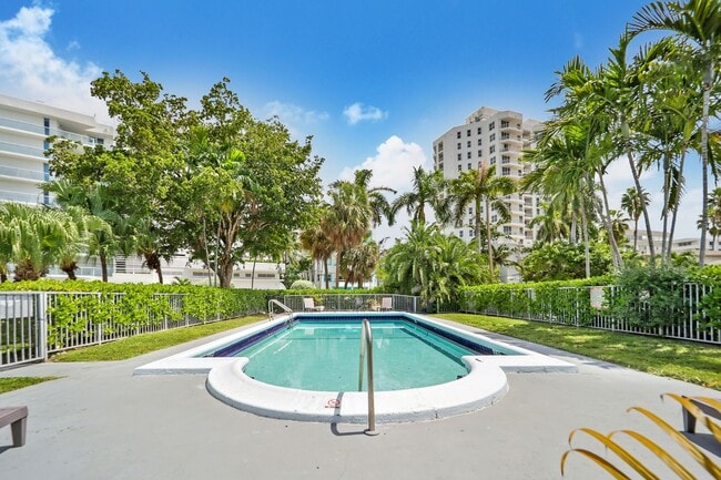 Building Photo - 9800 East Bay Harbor Drive Rental