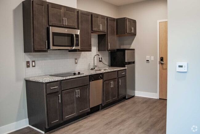 Building Photo - Fulton Square Rental