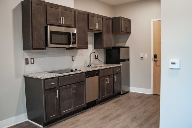 Building Photo - Fulton Square Rental
