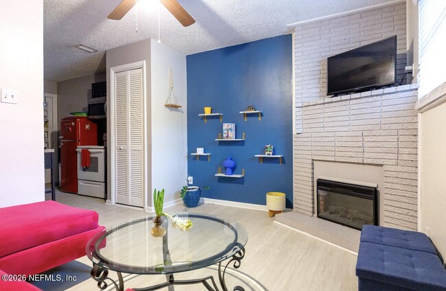 Building Photo - 8037 Parental Cir