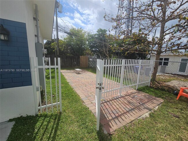 Photo - 6130 Grant St Unit 3