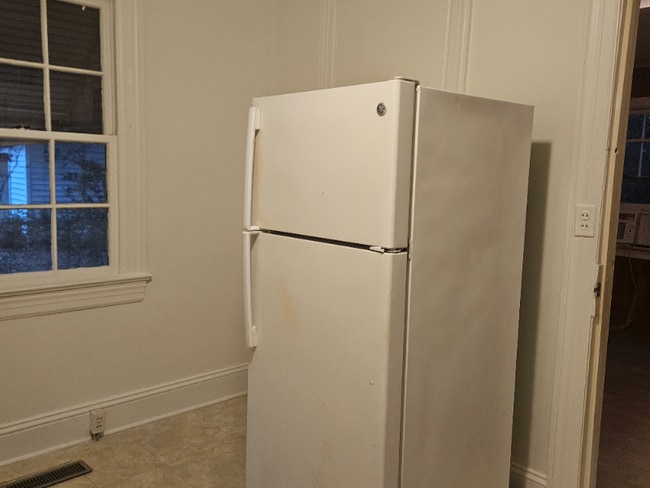 Photo - 504 Nelson St