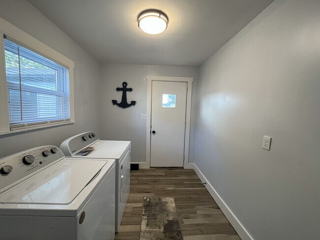 Photo - 122 Columbus Crystal Rock Ave