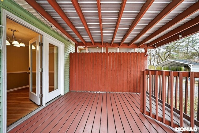 Photo - 3209 Lakeford Dr