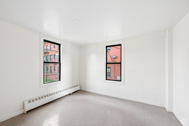 Studio - 376SF - Bedroom