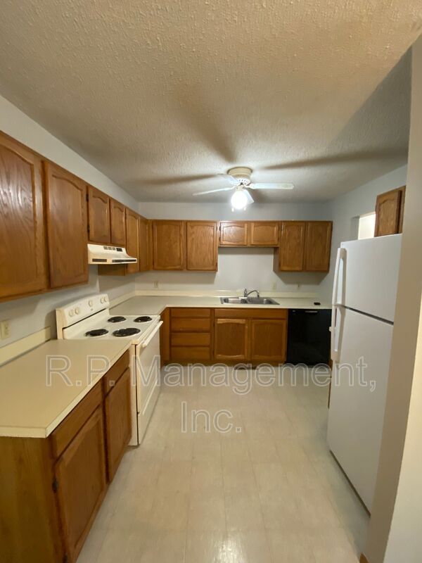 Photo - 15280 Lesley Ln