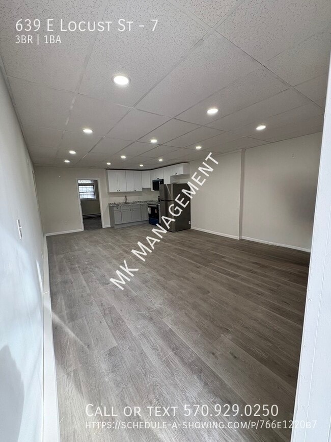 Building Photo - 639 E Locust St Unit 7