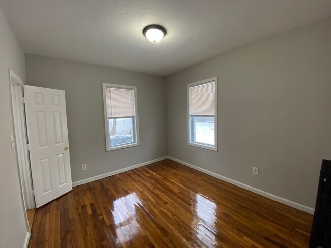 Photo - 25 Business St Apartments Unit 1