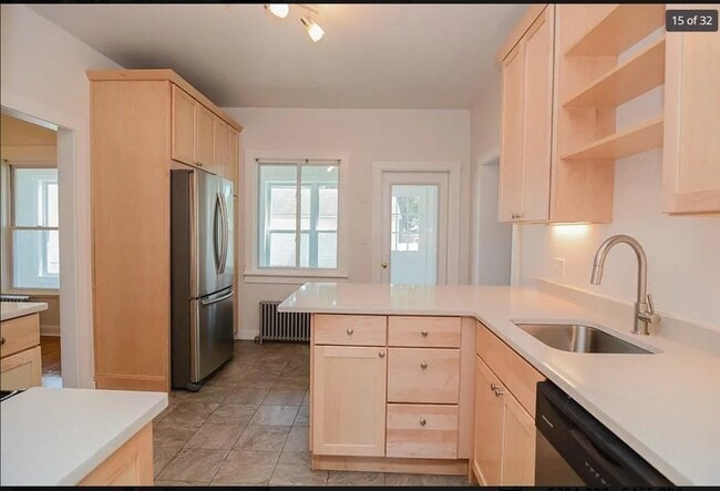 Photo - 655 Stevens St Unit 1