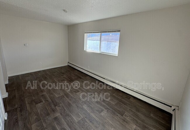 Photo - 2119 Preuss Rd Unit 2B