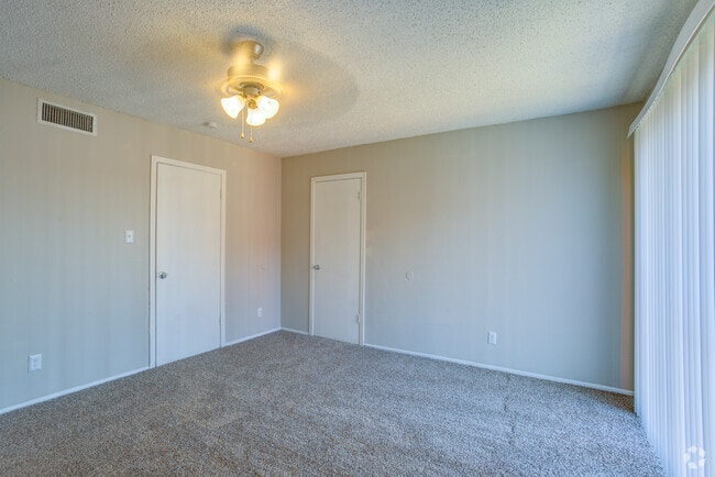 Bedroom - Windrush Apartments