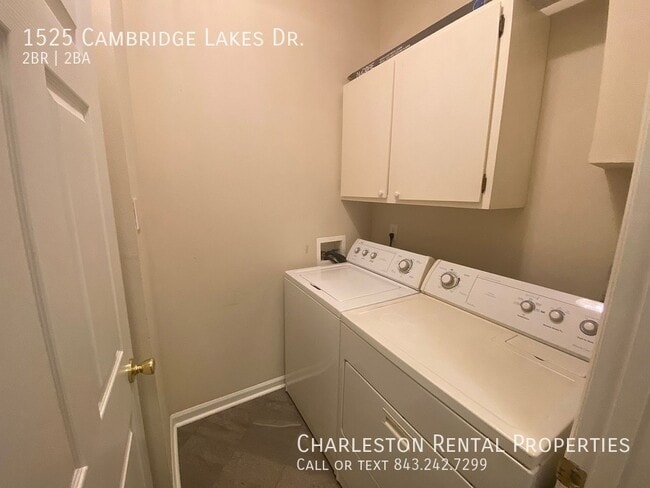 1525 Cambridge Lakes Dr