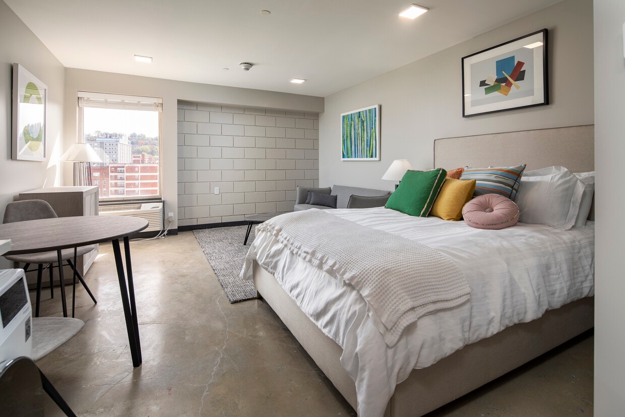 Photo - Tower on Tenth Apartments