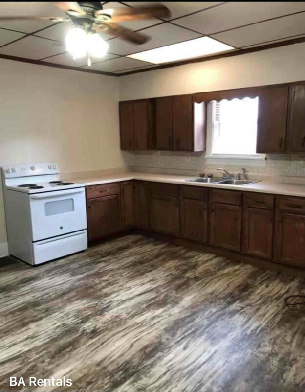 Photo - 231 S Pearl St