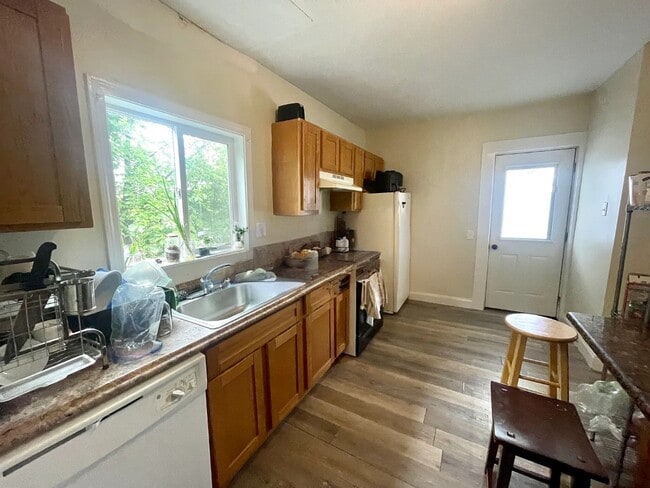 Photo - 123 Winthrop St