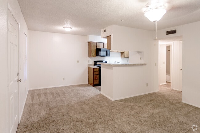 1BR, 1BA - 550SF