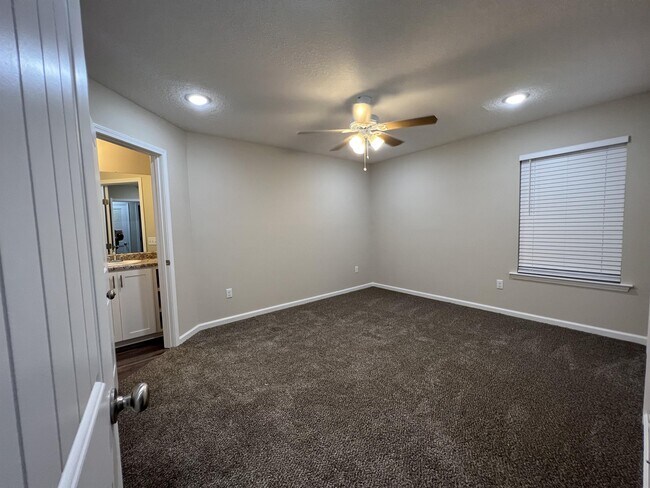 Photo - 127 Villa Rd