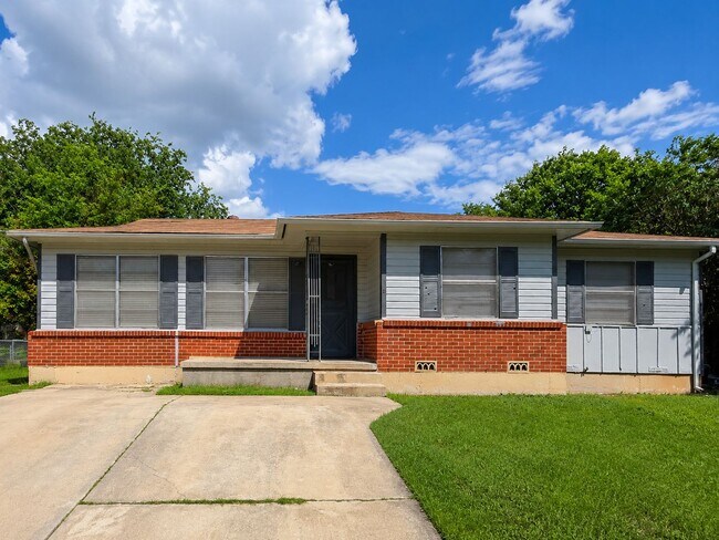 Photo - Charming & Convenient Home in Killeen, TX!