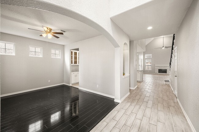 Photo - 21018 Oakley Hill Ct