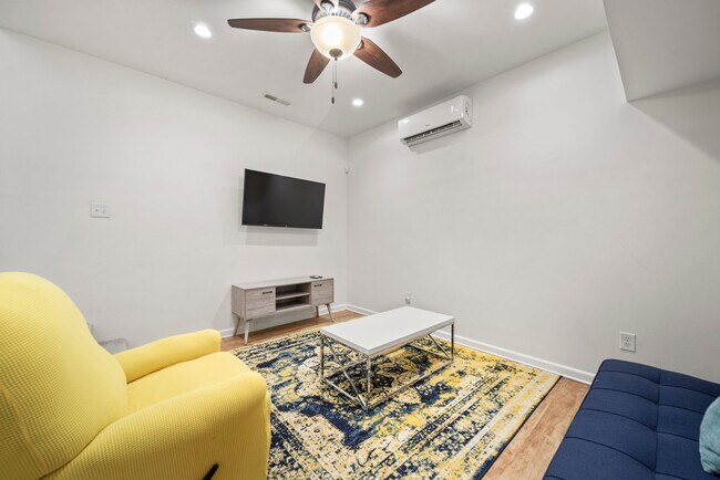 Photo - 255 Bond St Unit Washington Park Apartment