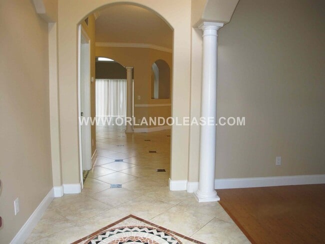 Photo - Spacious 4 Bed / 3.5 Bath Home in Gated Toscana