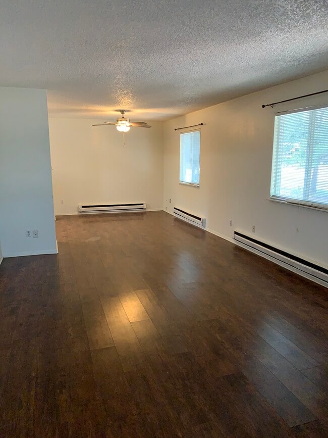 Photo - 914 Oak Ave