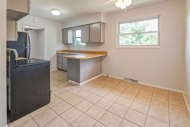 677 Monte Vista Rd