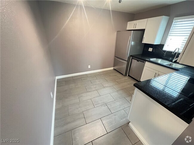 Building Photo - 909 Snug Harbor St Rental