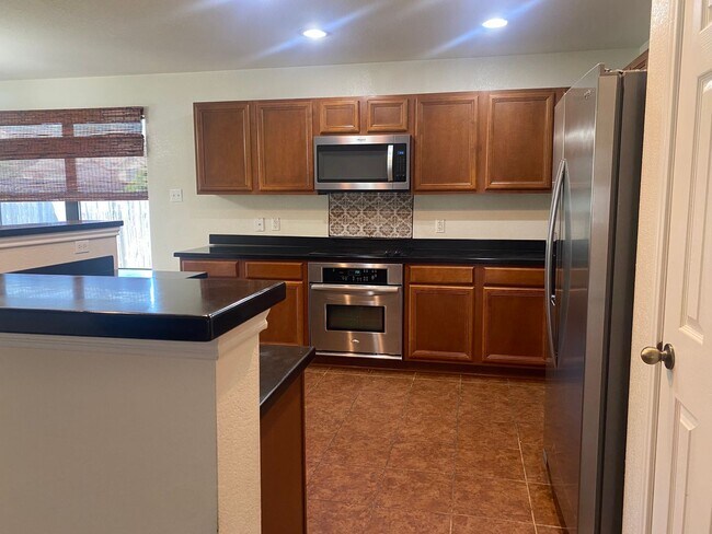 Photo - 3 BEDROOM, PLUS STUDY,  BELTON ISD