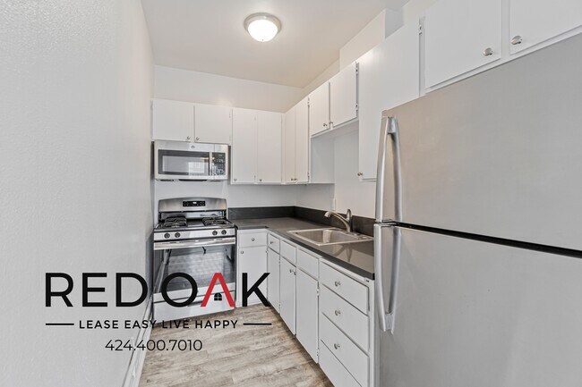 Photo - ~1 Month FREE~ Sophisticated Studio Featur... Unit 405