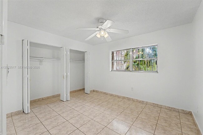 Photo - 1950 W 54th St Unit 105