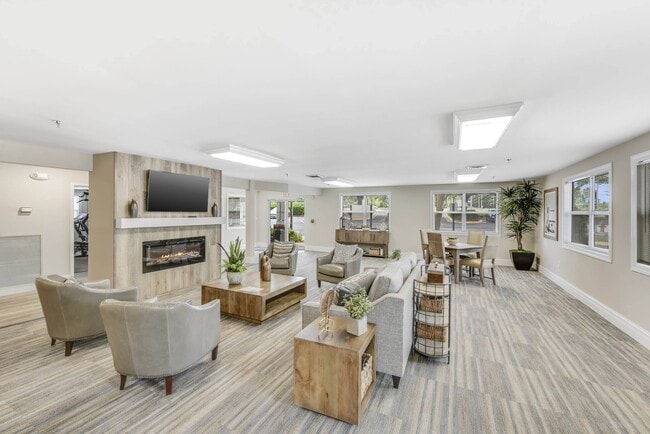 Acclaim at Lake Largo