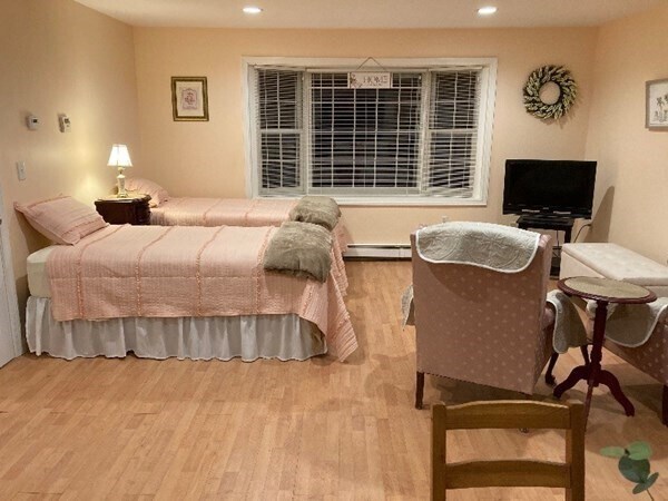 50 Pleasant St Unit 1