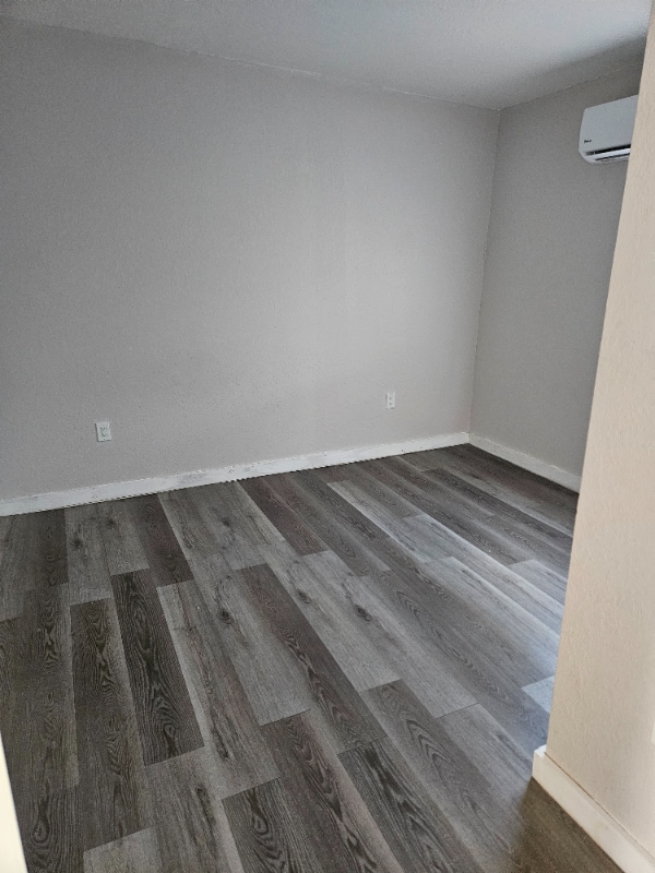 Photo - 6995 Dahlia Dr