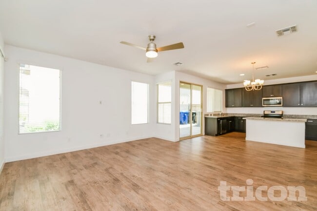 Photo - 4811 S Nageli